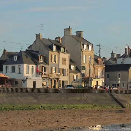 Lodges Les Pieris Holiday home Grandcamp-Maisy